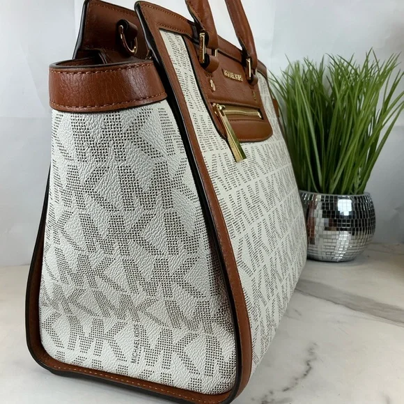 MICHAEL KORS SELMA LARGE SELMA VANILLA TAN‎ SATCHEL SHOULDER BAG - Picture 6 of 14